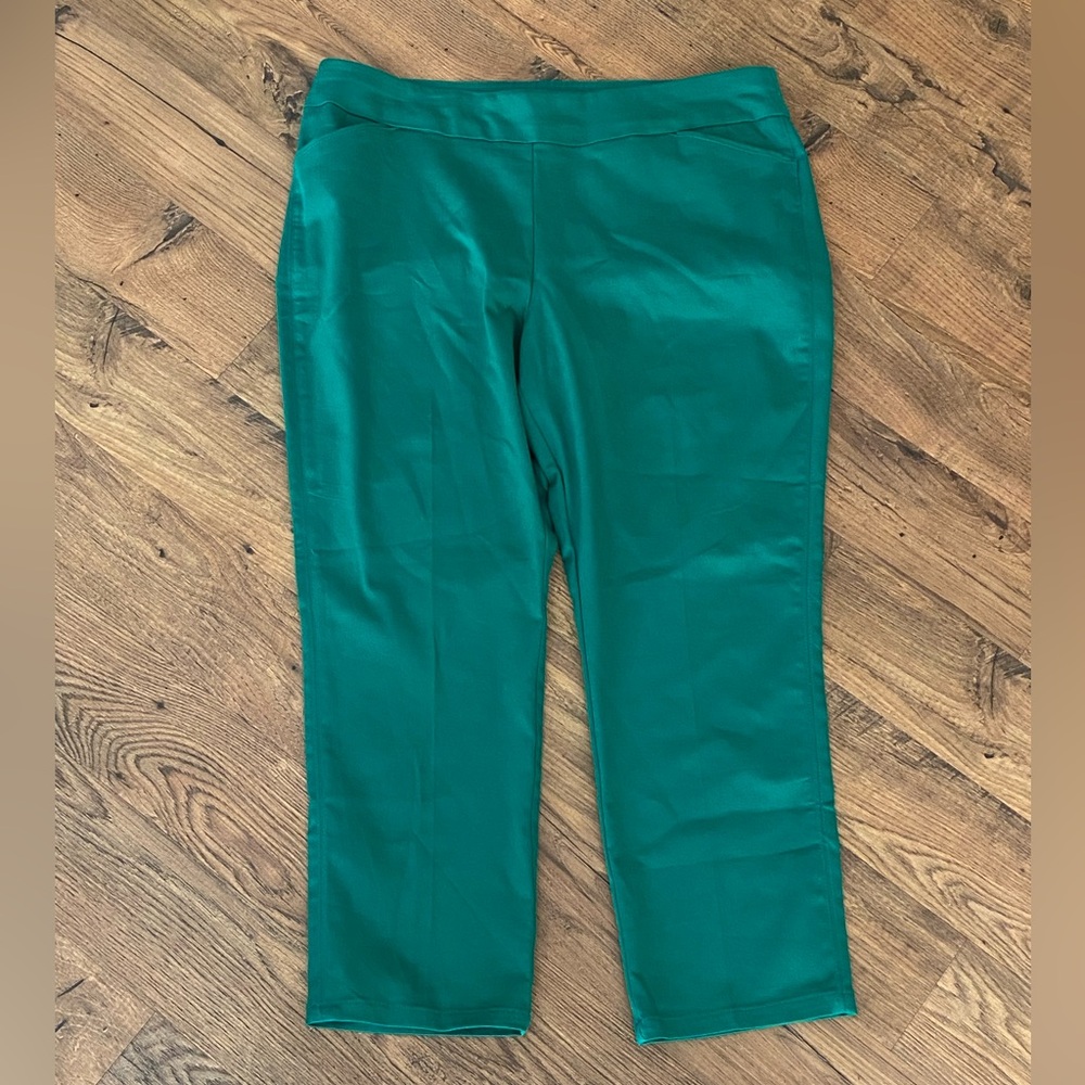 Croft & Borrow Cropped Slacks in Emerald Green Size 18